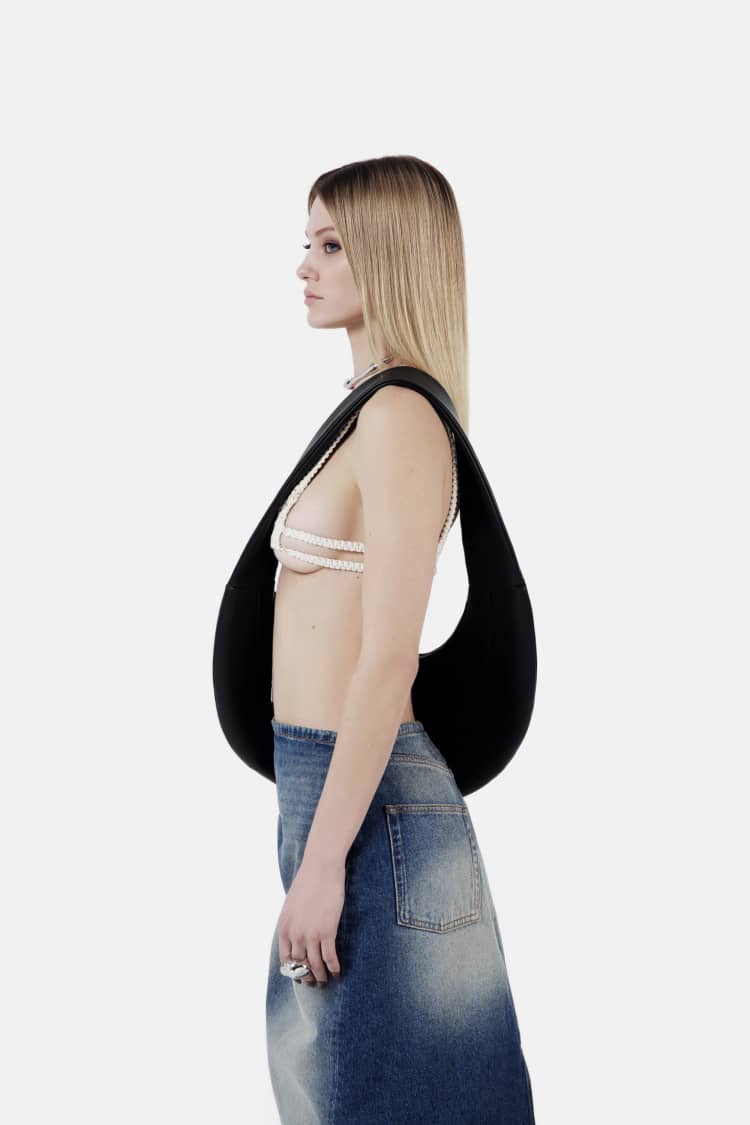 BE.U bag | black crossbody bag - Image 5