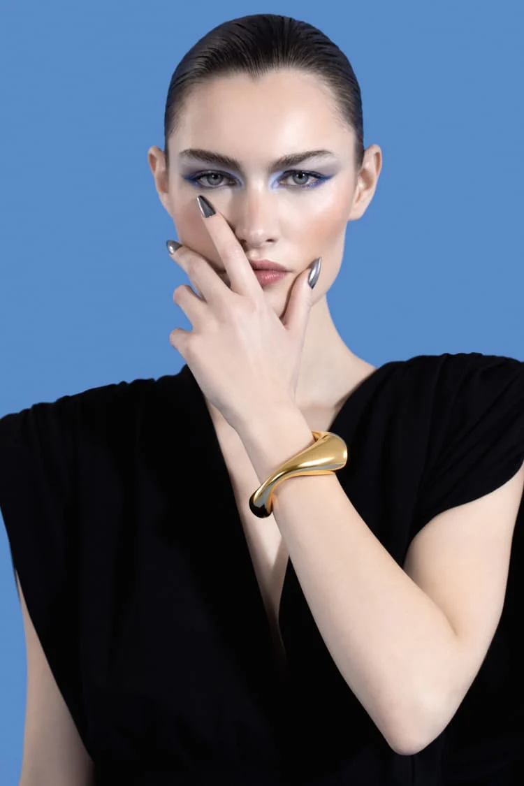 Bold Fluid Bracelet in Gold - Image 3