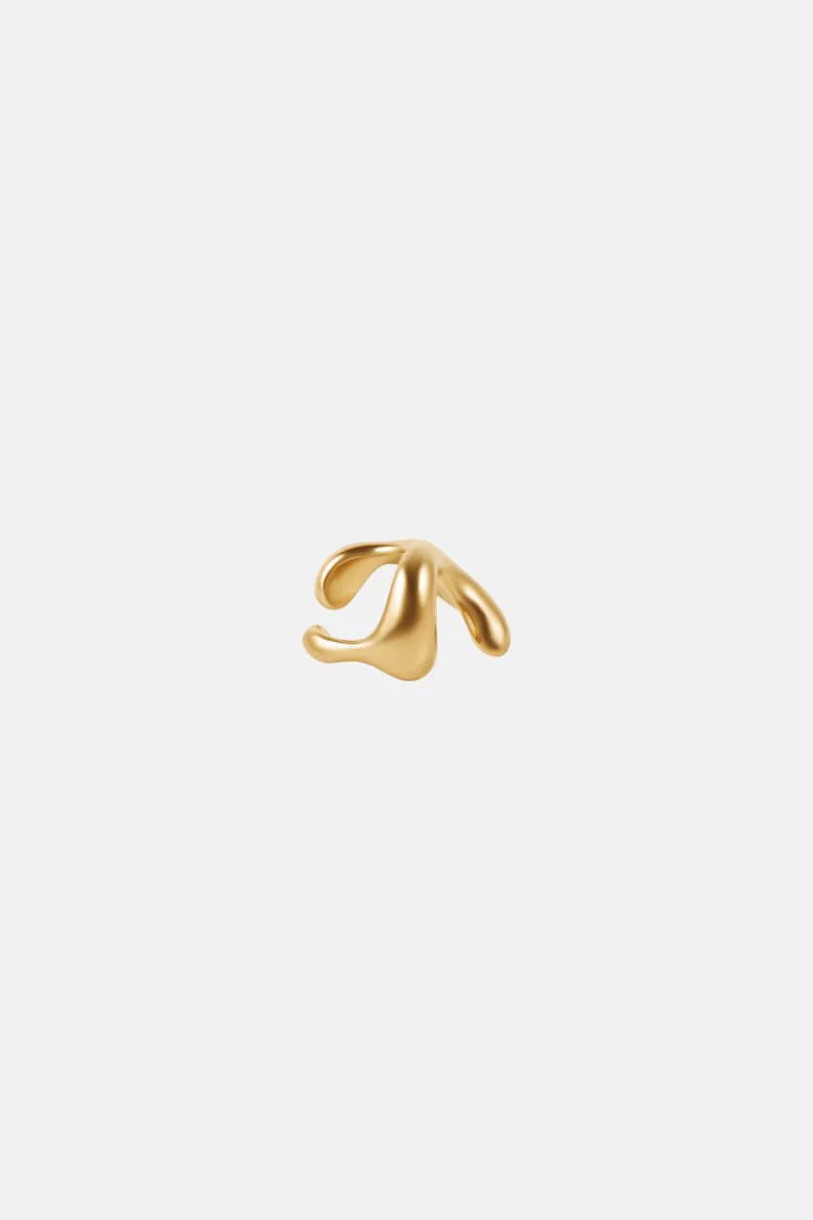 c-shaped organic earcuff in gold
