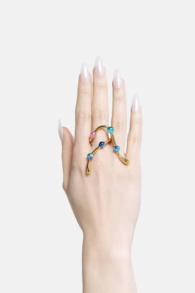 Casa Batlló asymmetric ring in gold - Image 2