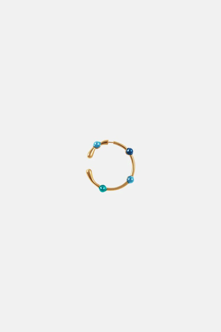 Casa Batlló hoop earrings in gold - Image 4