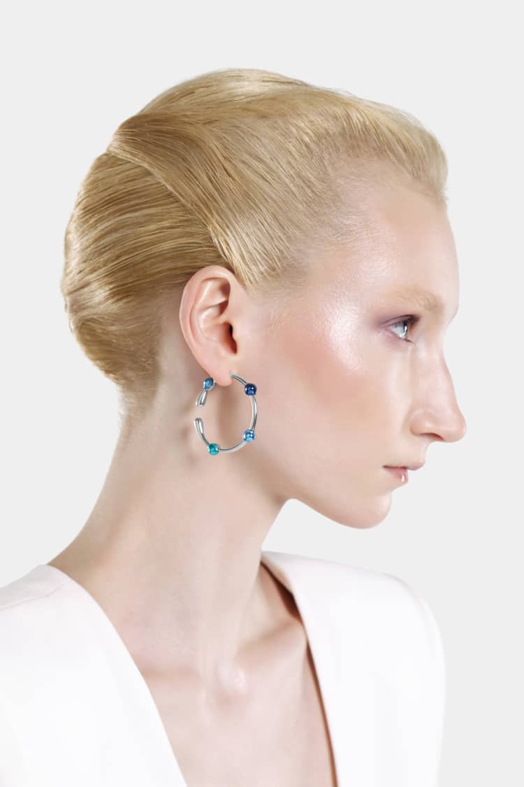 Casa Batlló hoop earrings in silver - Image 3