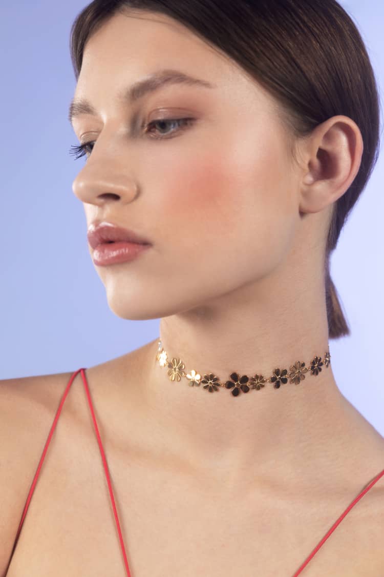 Gold Flower Choker Necklace - Image 4