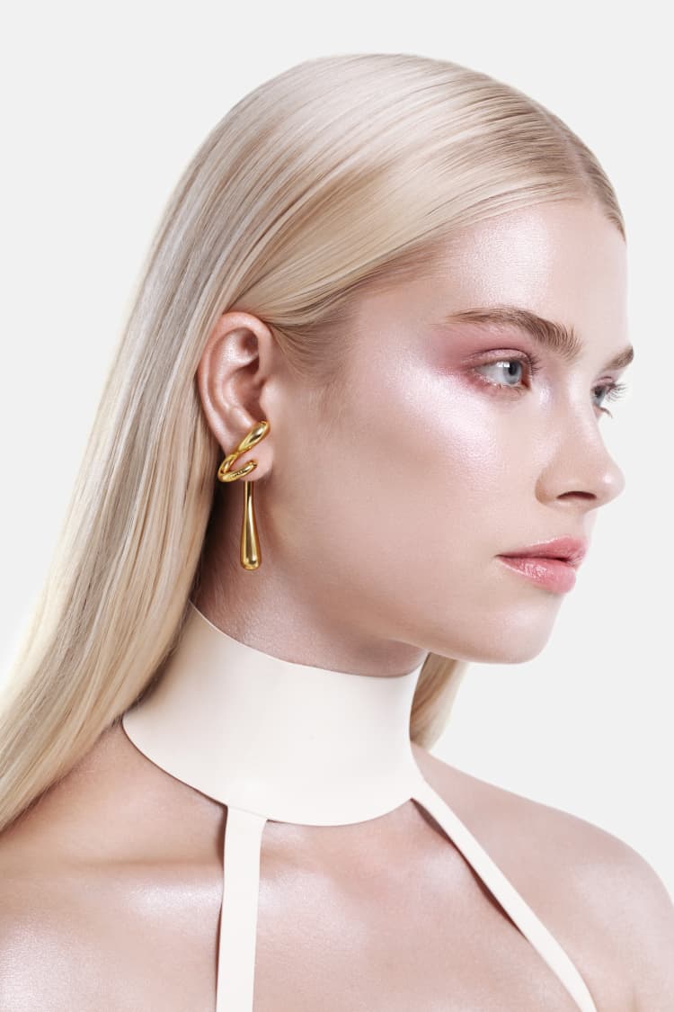 Large Twisted Drop Earrings - gold - Image 2