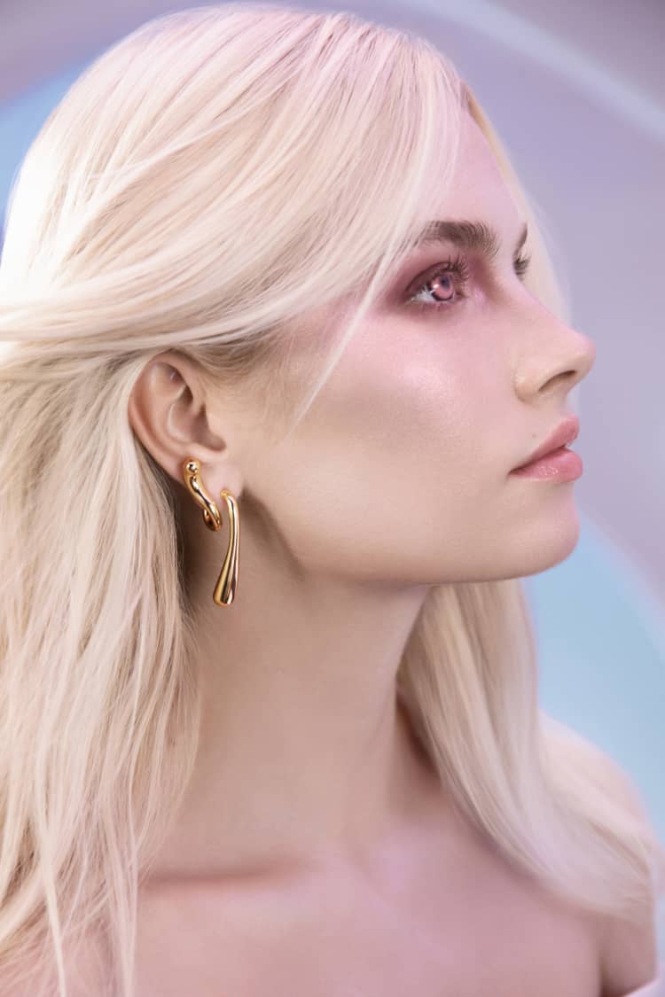 Large Twisted Drop Earrings - gold - Image 4