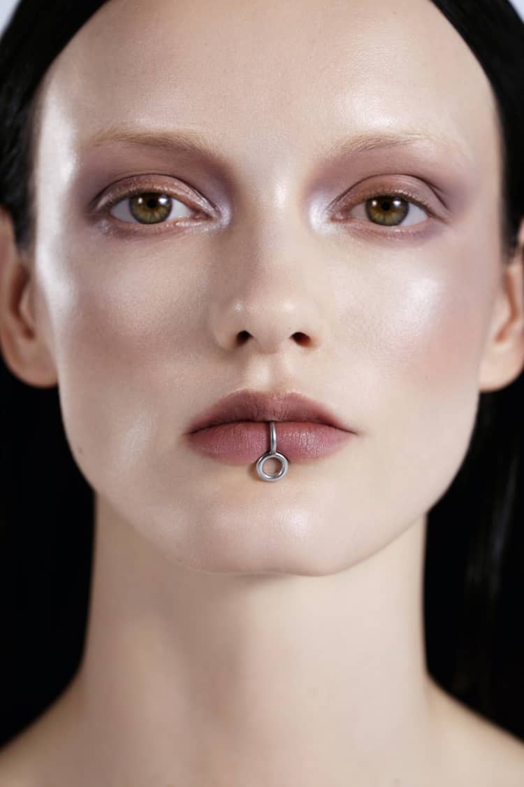Silver Rounded Lip Cuff Jewelry - Image 2