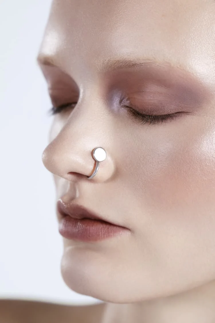 Silver Lip Cuff Jewelry - Image 4