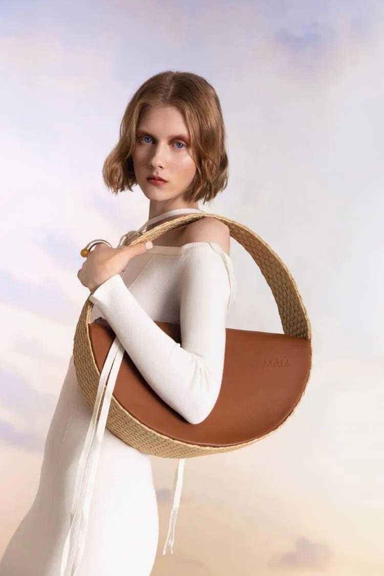 medium round raffia bag - Image 2
