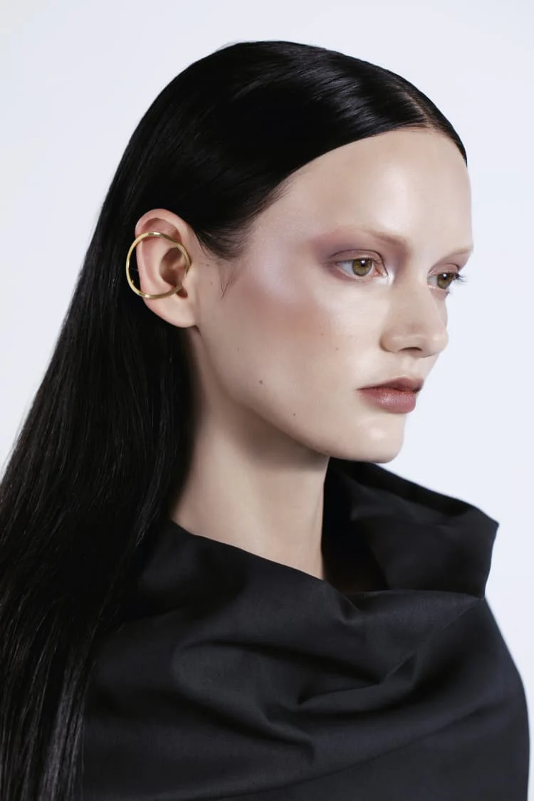 Gold Perfect Round Ear Cuff - Image 3