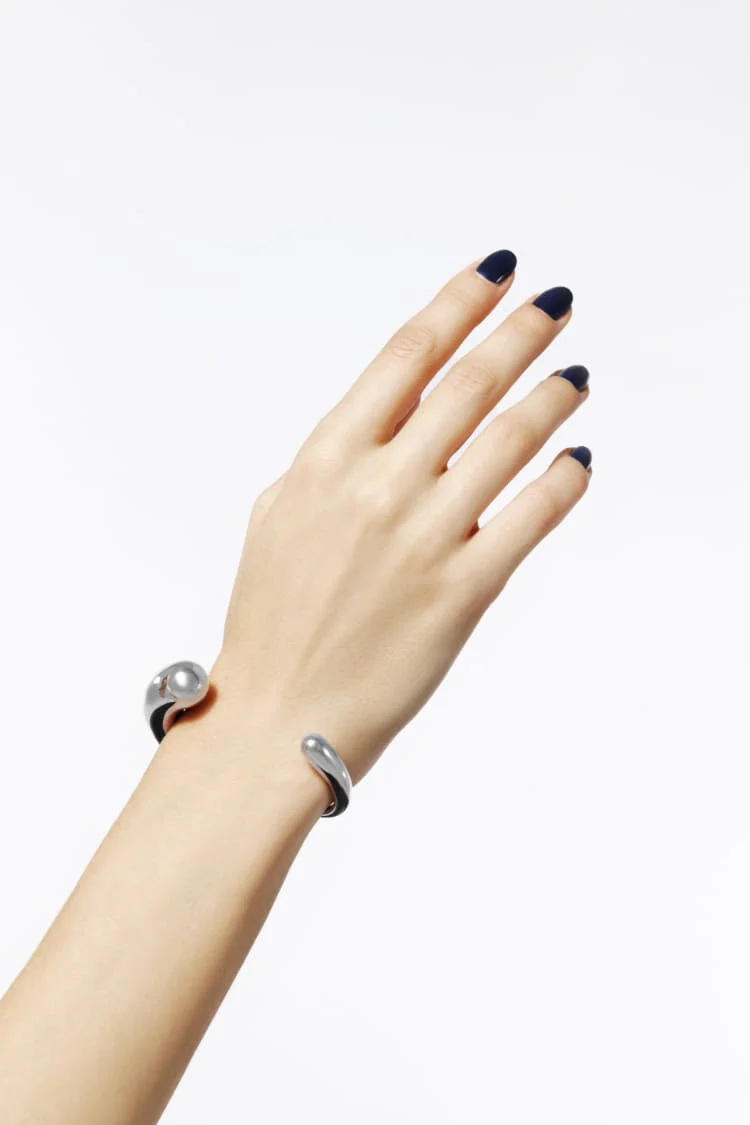 Silver Torque Bangle Bracelet - Image 2